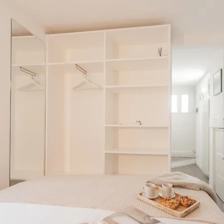 Апартаменты Pretty In Old Town By Rent *