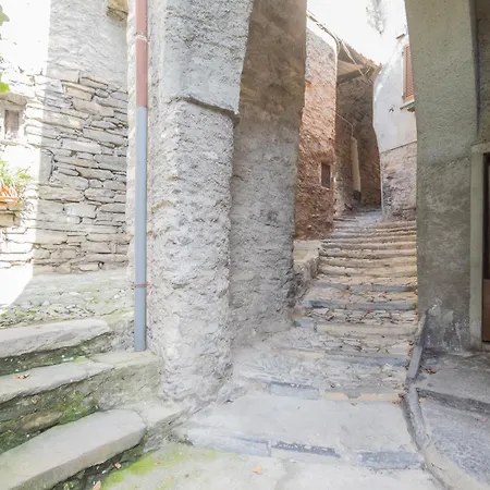 Pretty In Old Town By Rent