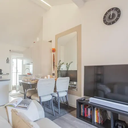 Pretty In Old Town By Rent Appartement