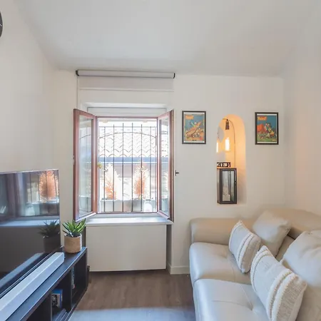 Pretty In Old Town By Rent *