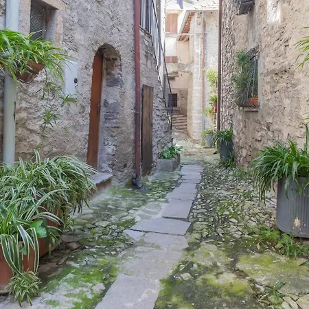 Pretty In Old Town Apartmán