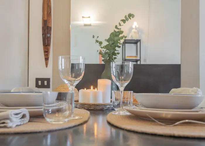 Pretty In Old Town By Rent Carate Urio