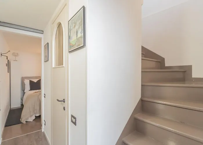 Pretty In Old Town By Rent * Carate Urio