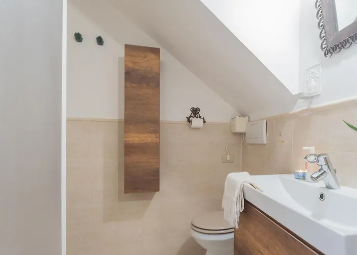 Pretty In Old Town By Rent