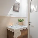 Pretty In Old Town By Rent * Carate Urio