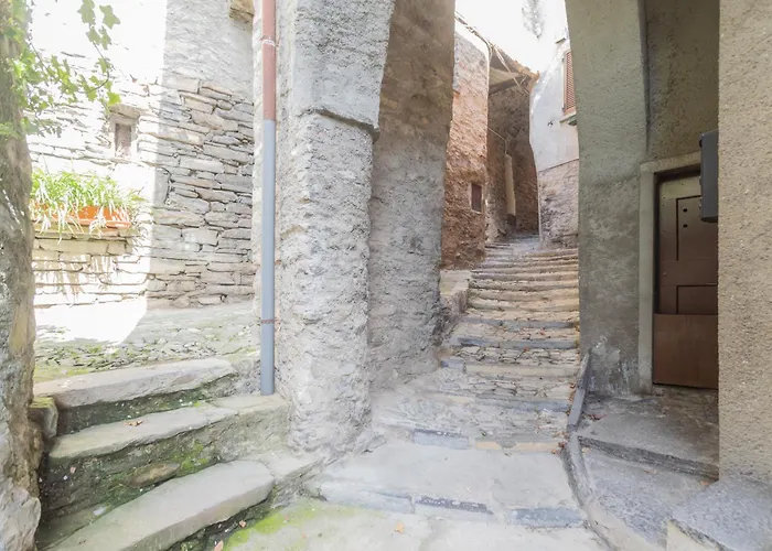 Pretty In Old Town By Rent